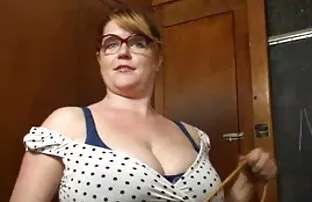 XXX Suo mature porche tube padre e sua figlia piangono in bagno