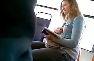 XXX Studenti russi scopare i loro compagni di classe mature super porche in un letto