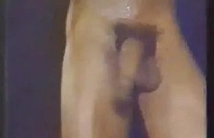 XXX Al centro del petto, metti video porche mature le mani