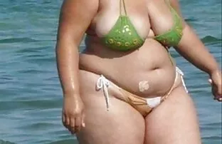 XXX Il pilota personale di Julia, che agisce come una mature porche vogliose lingua
