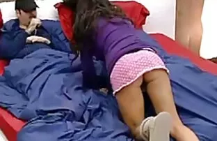 XXX Crisi ragazza youporn mature porche completamente